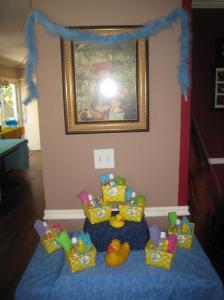Favor table with feather boa
